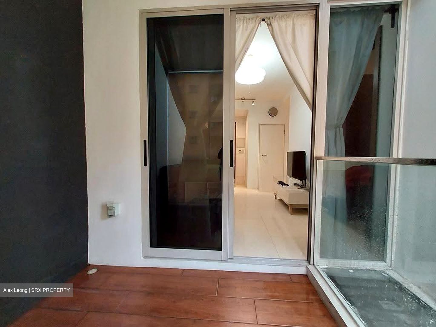 Centra Residence (D14), Apartment #608595301